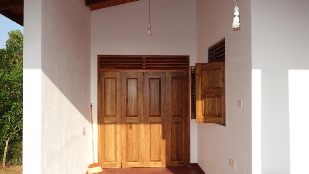 Salt Lake Cabanas&Restaurant Tangalle Exterior foto